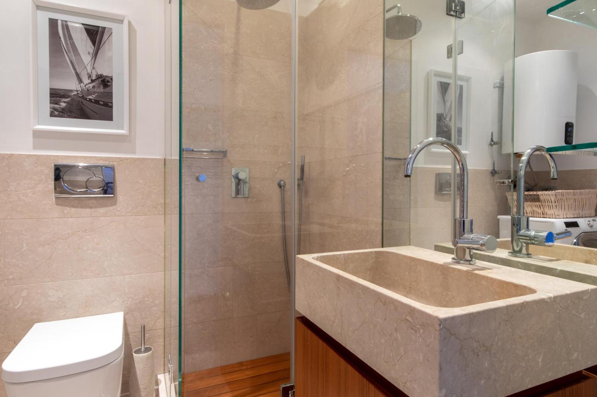 Porta Venezia- Design Apartment, 2-Bedrooms, Netflix, Wifi Milano Eksteriør billede