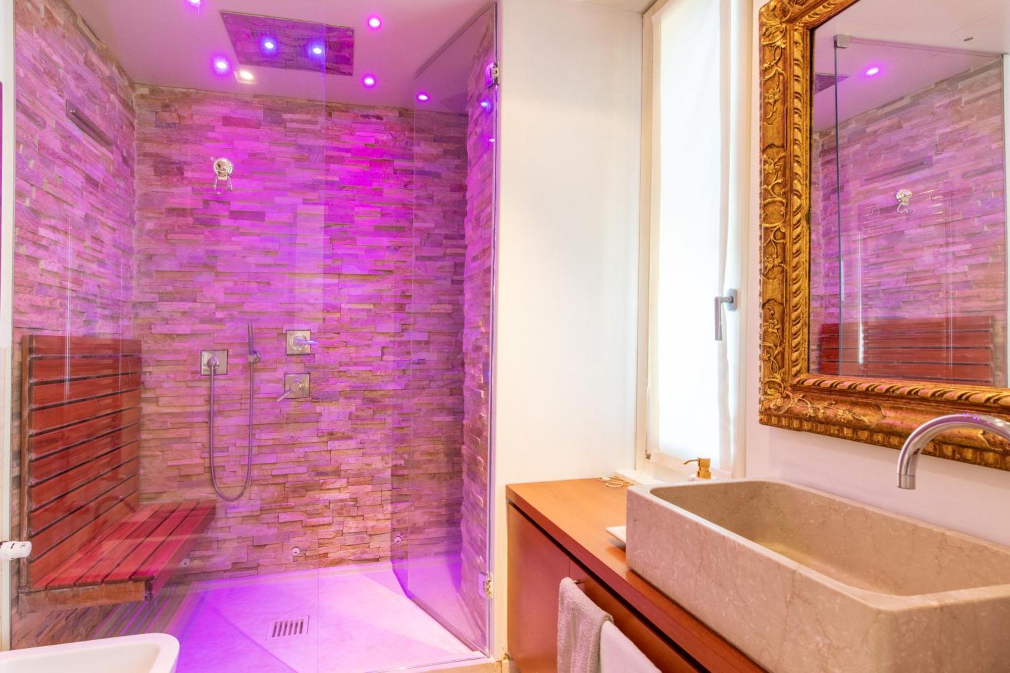 Porta Venezia- Design Apartment, 2-Bedrooms, Netflix, Wifi Milano Eksteriør billede
